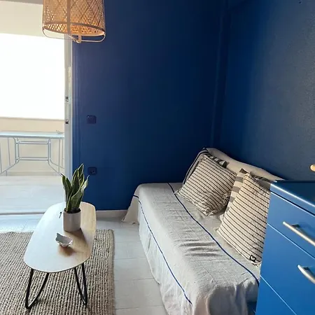 Costal Apartman *
